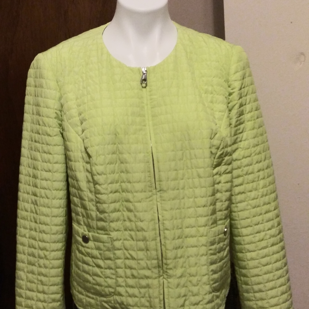 Chicos Women's Puffer Jacket Size 2